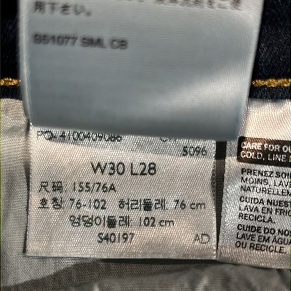 NWOT Levi’s 724 High Rise Straight - Picture 15 of 15